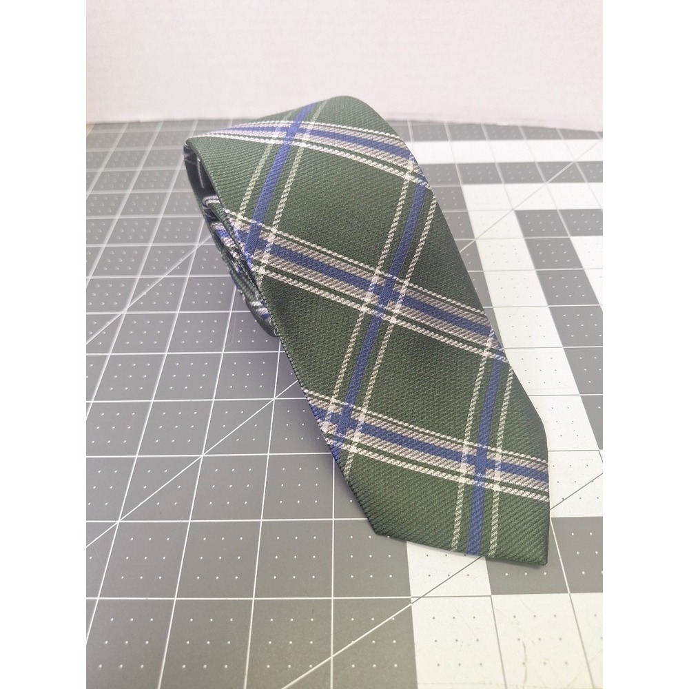 JOS A BANK 1905 Green Plaid 100% Silk Men's Neck Tie 62" X 3"